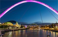 150 - EVENING IN GATESHEAD - HAYES GARY - england <div