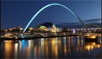 224 - MILLENIUM BRIDGE GATESHEAD - HAYES BEVERLY - england <div